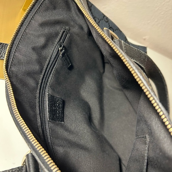 Gucci Black Vintage Signature Handbag - Picture 3 of 16